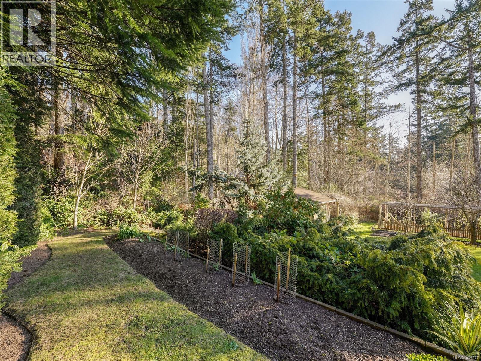 #E 3888 DUKE RD W - 26