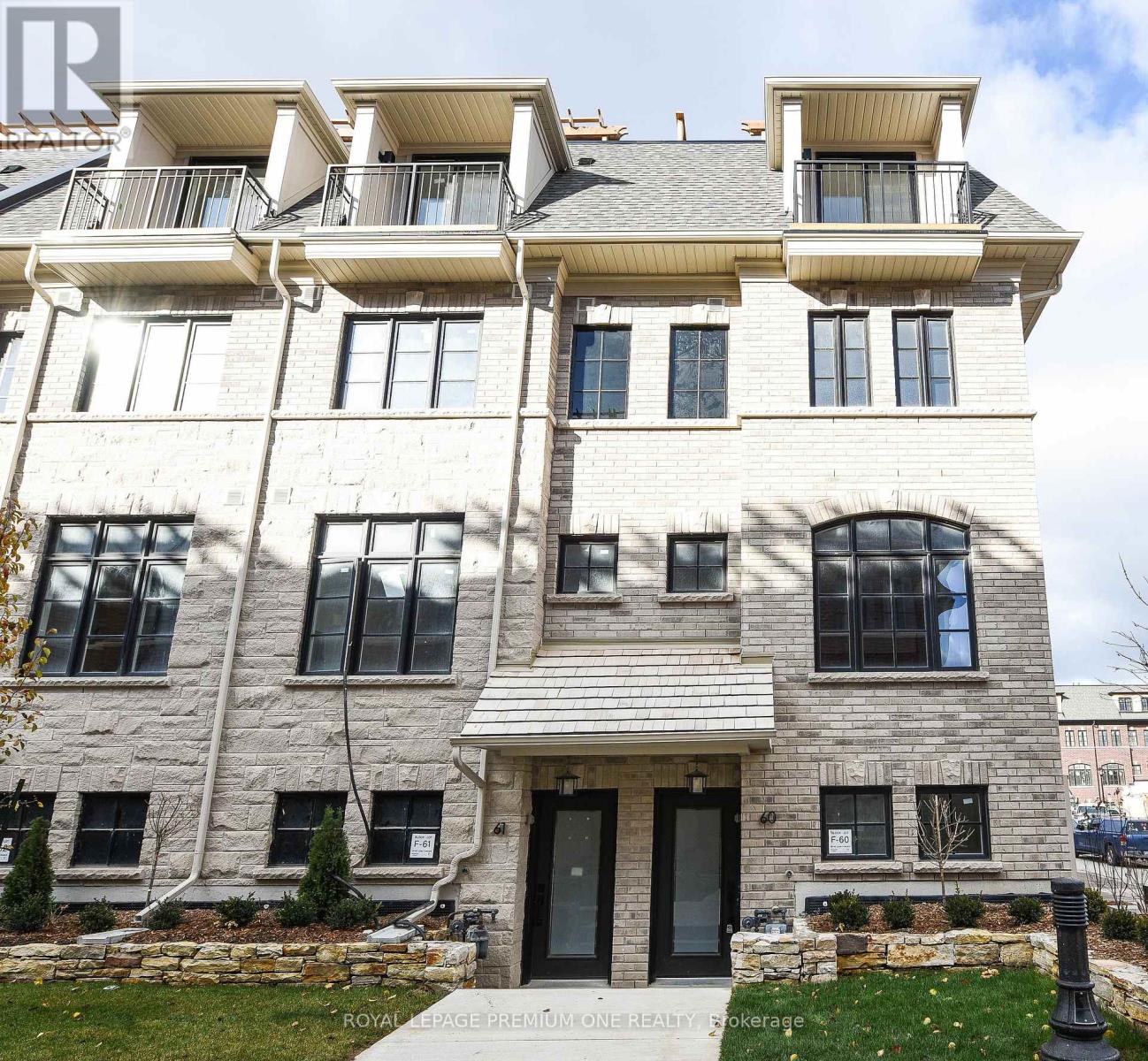 60 - 40 LUNAR CRESCENT