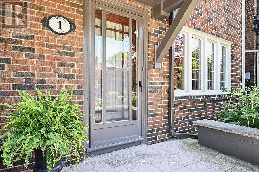 1 VALLEYVIEW GARDENS - 3