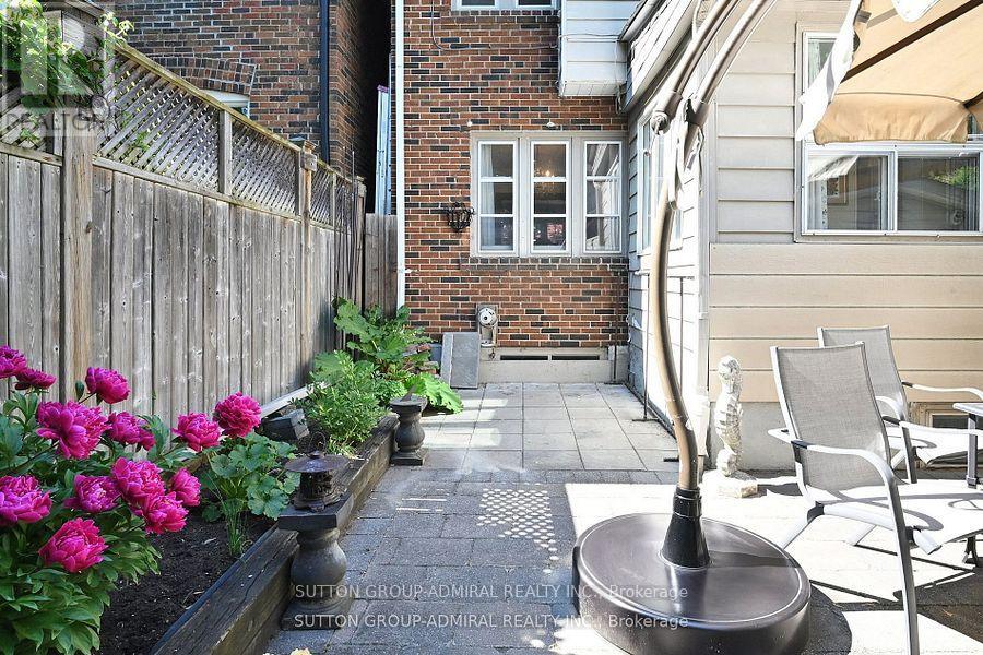 1 VALLEYVIEW GARDENS - 30