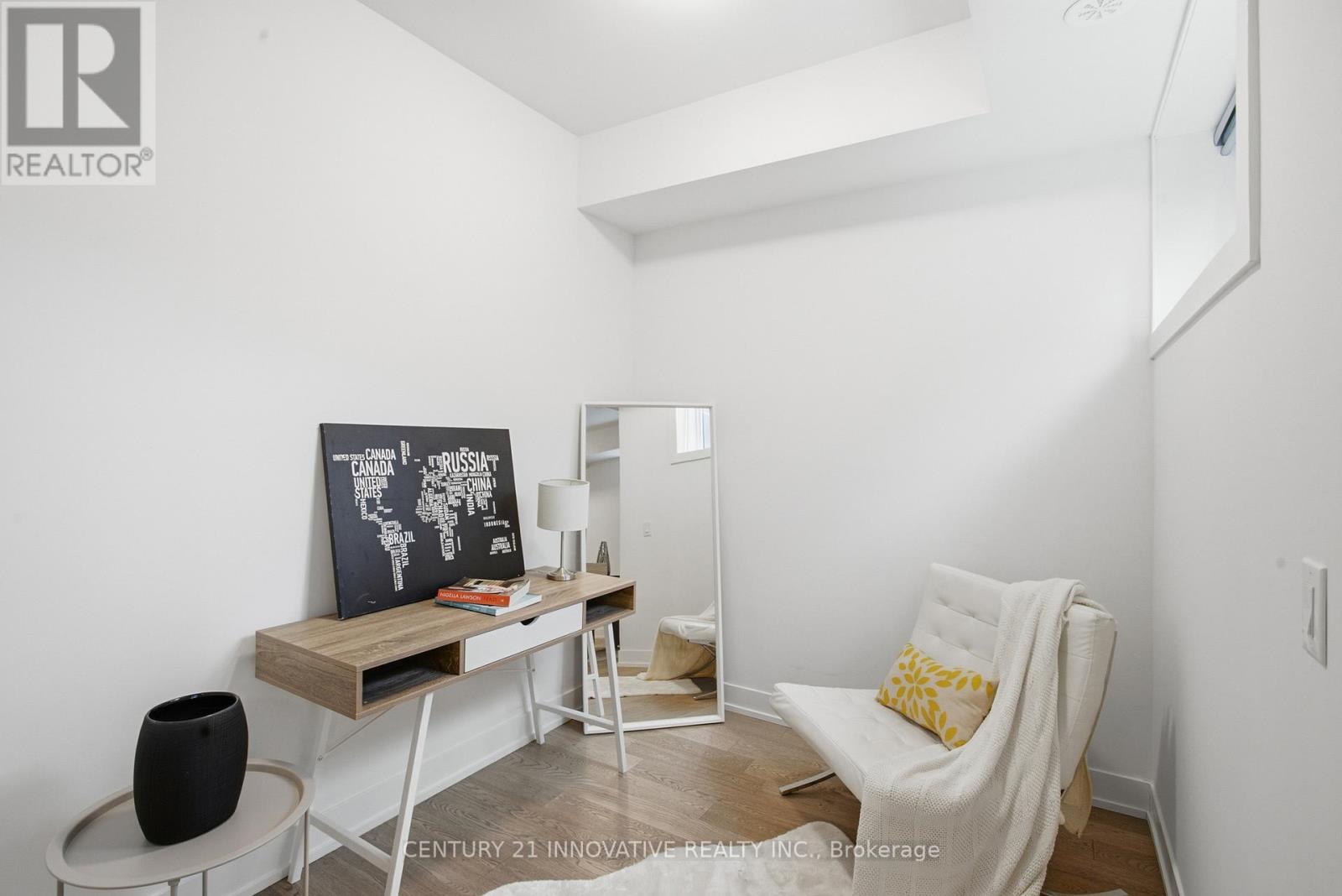 #104 1115 DOUGLAS MCCURDY COMMON STREET - 10