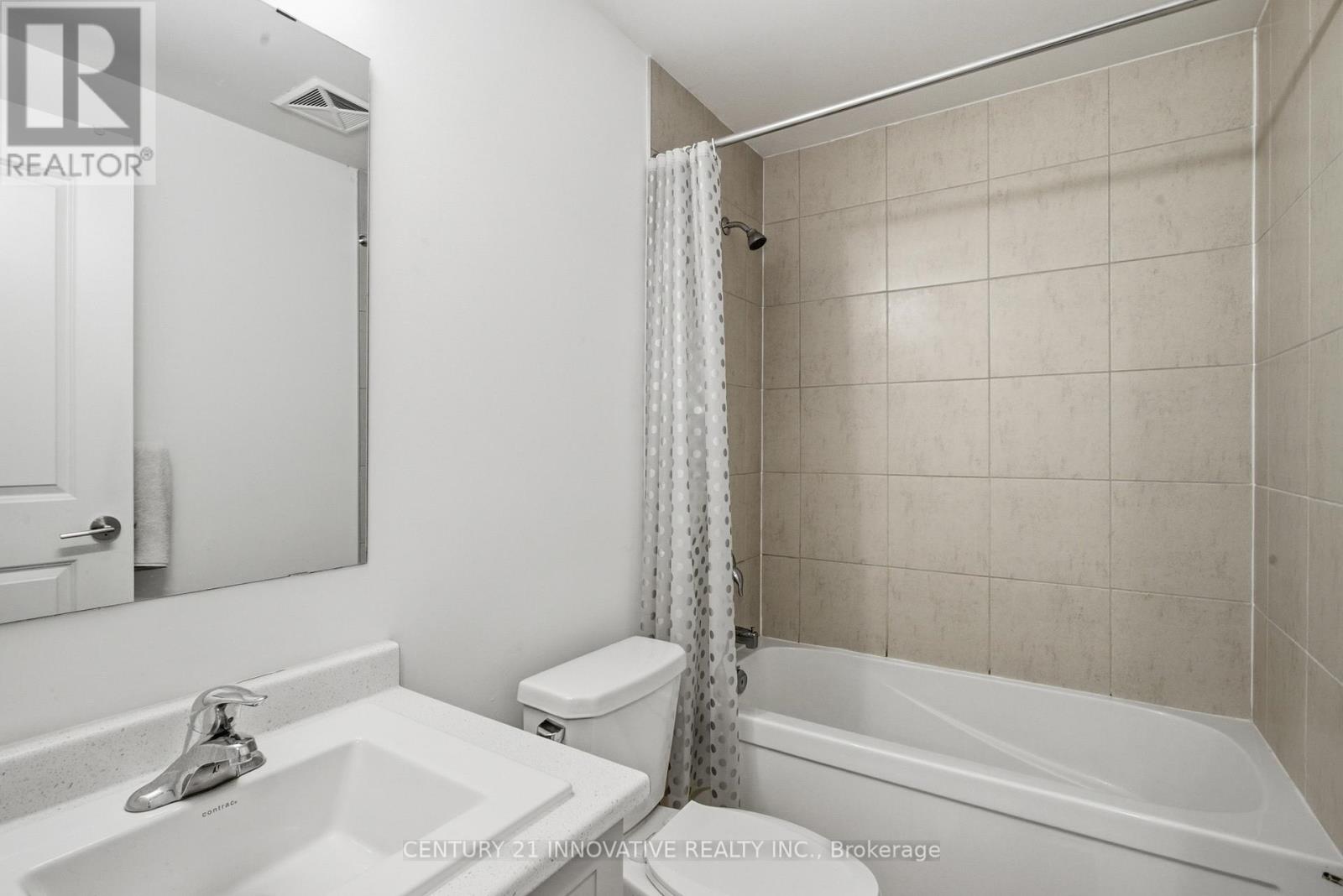 #104 1115 DOUGLAS MCCURDY COMMON STREET - 22
