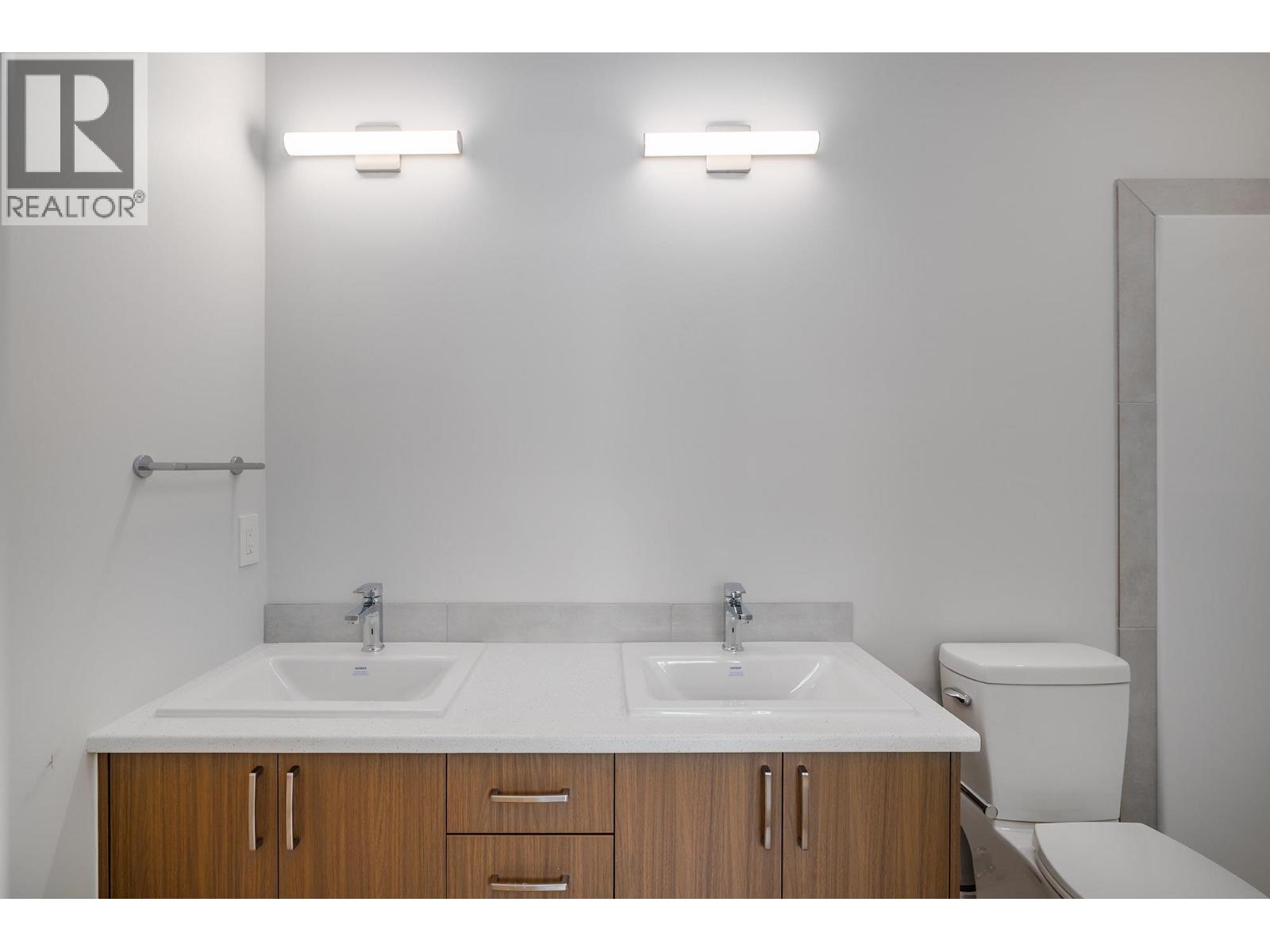 3425 Hilltown Drive Unit# 5, Kelowna