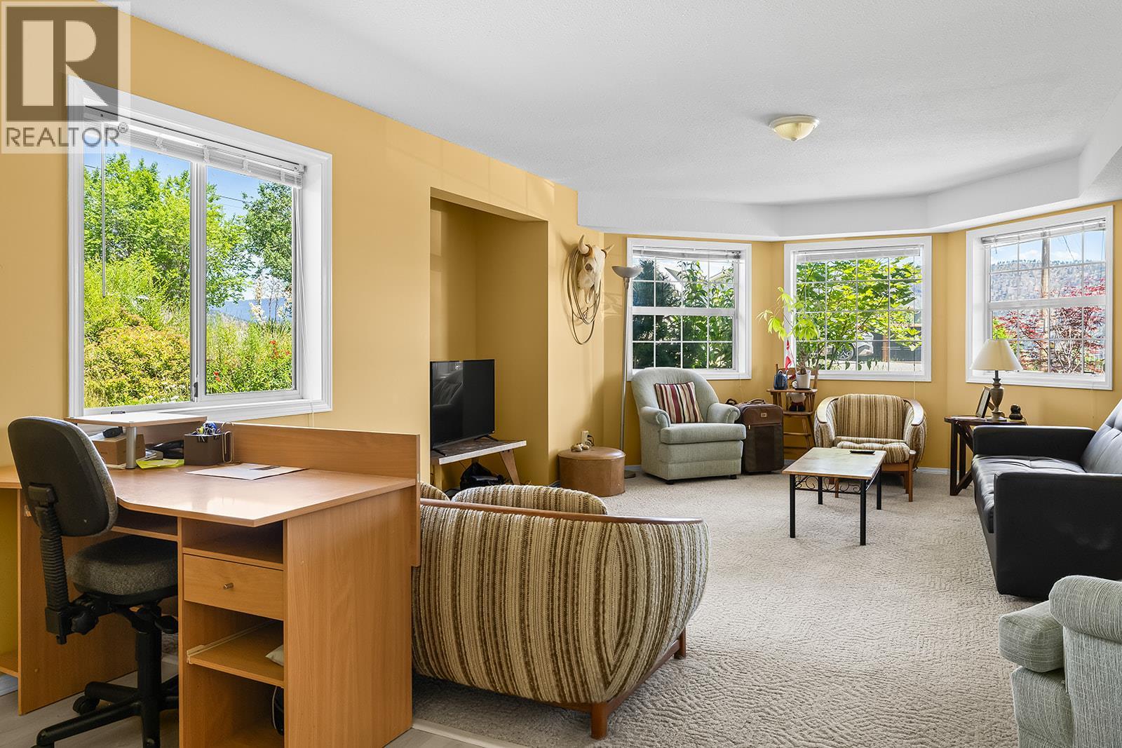 145 Heldon Court, Kelowna