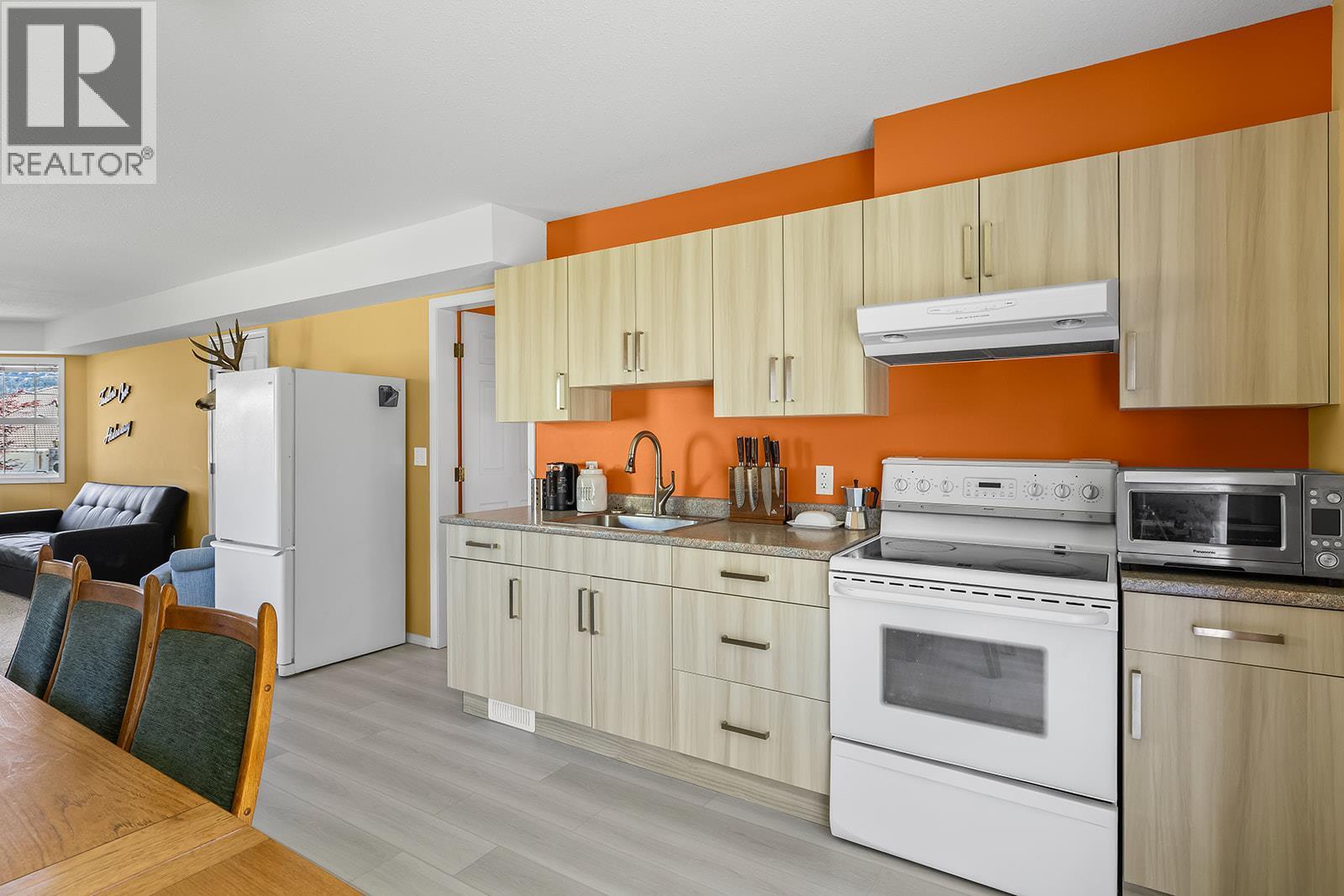 145 Heldon Court, Kelowna