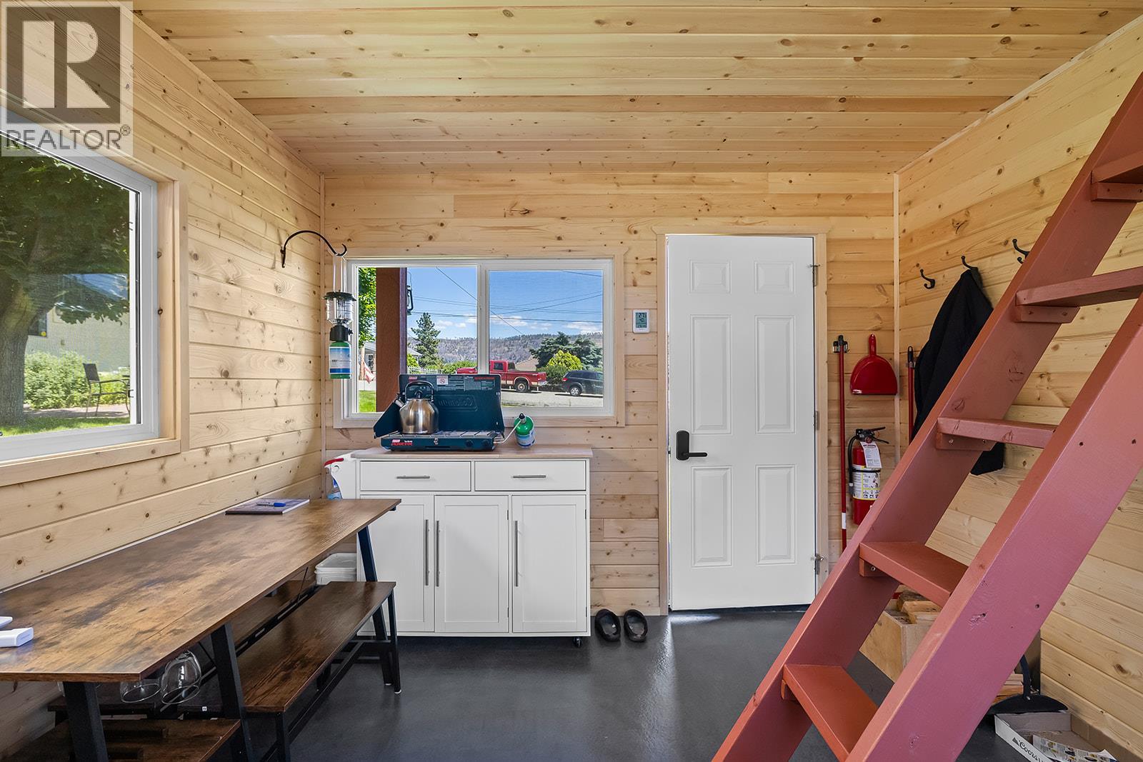 145 Heldon Court, Kelowna