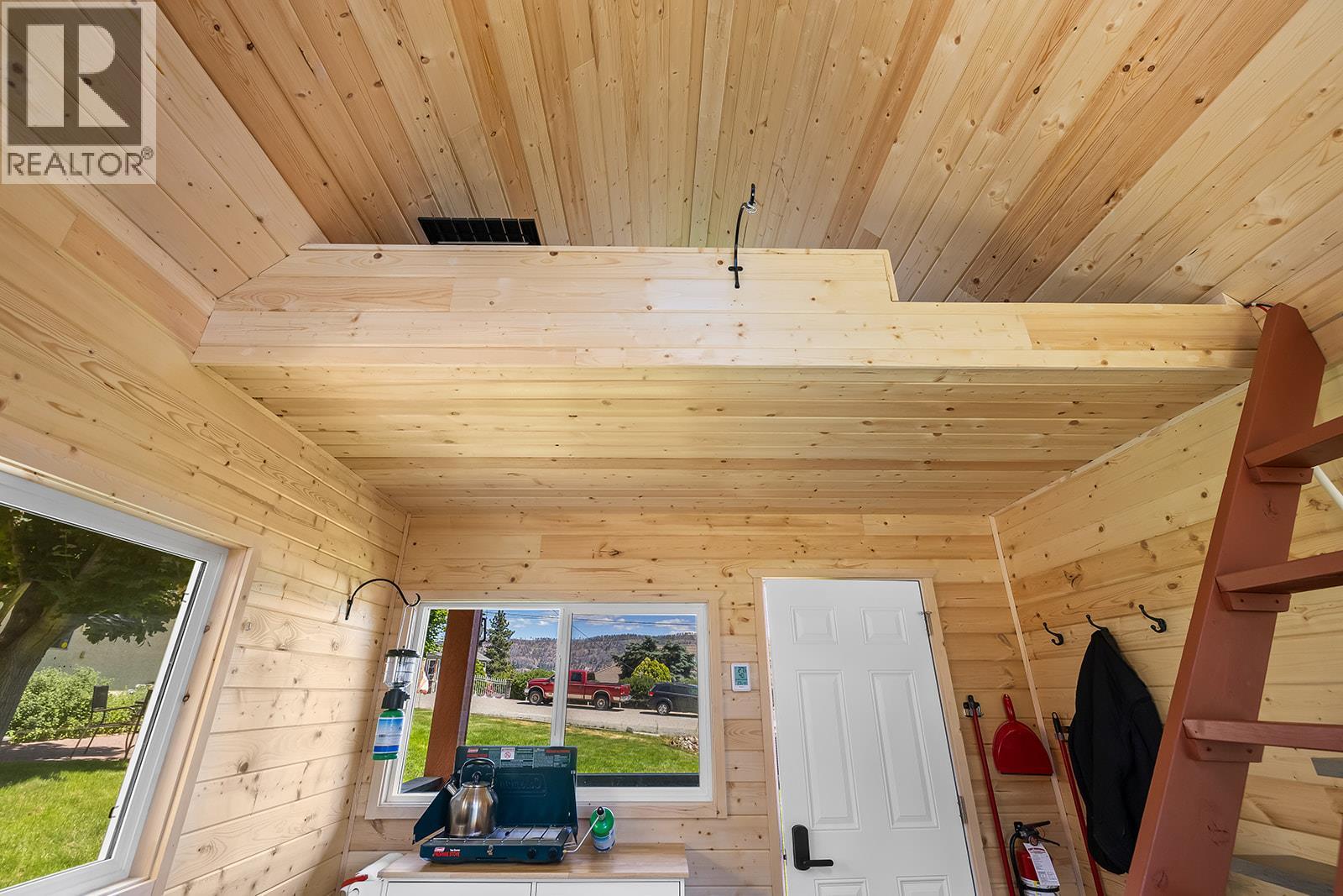 145 Heldon Court, Kelowna