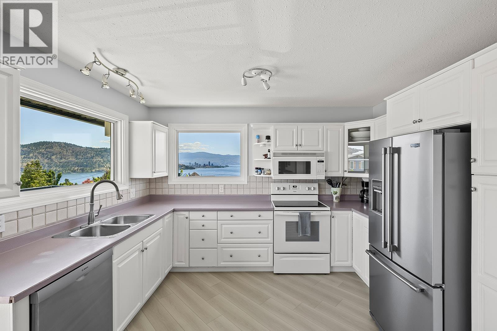 145 Heldon Court, Kelowna