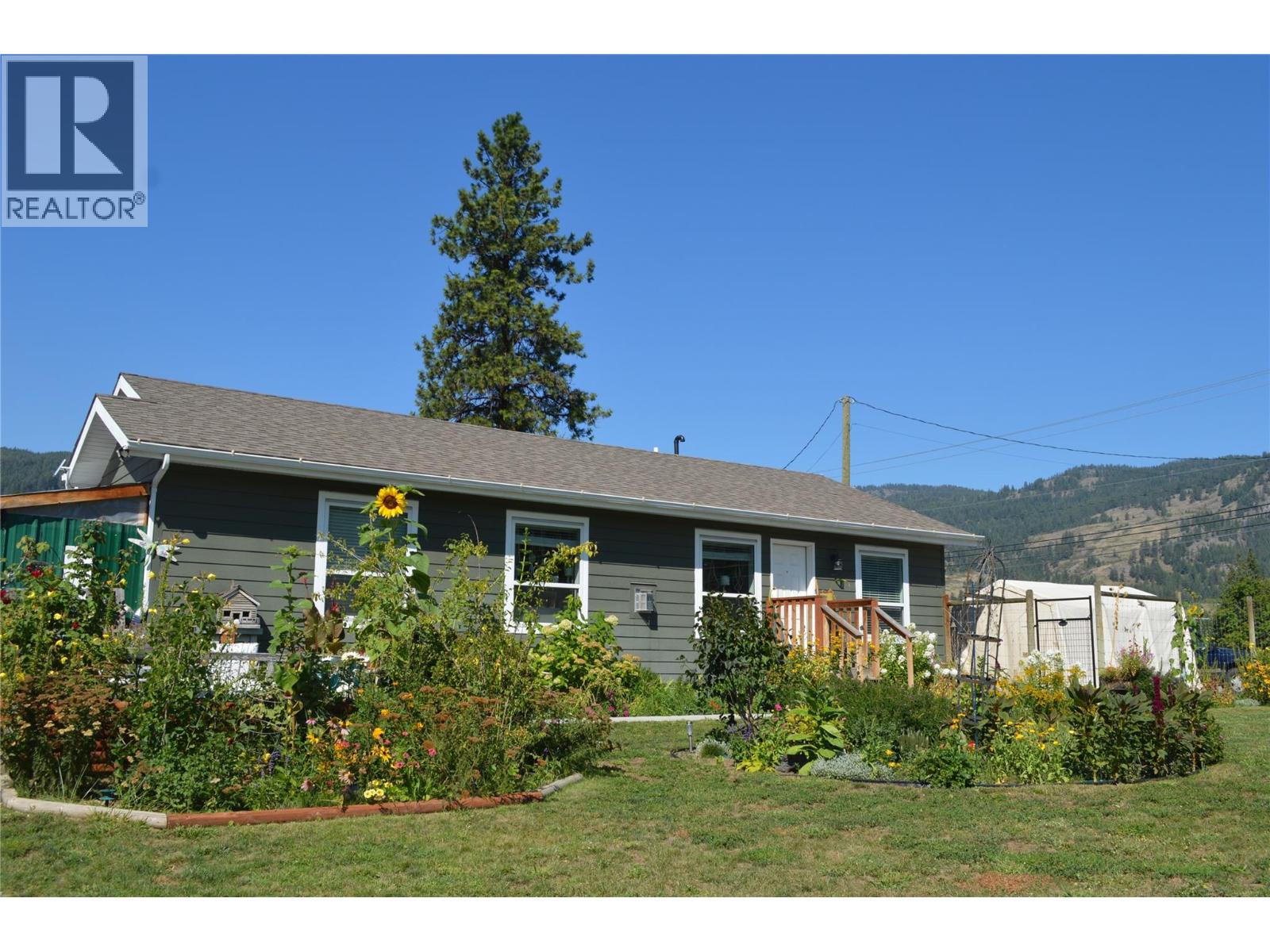 8187 Donaldson Drive - 2