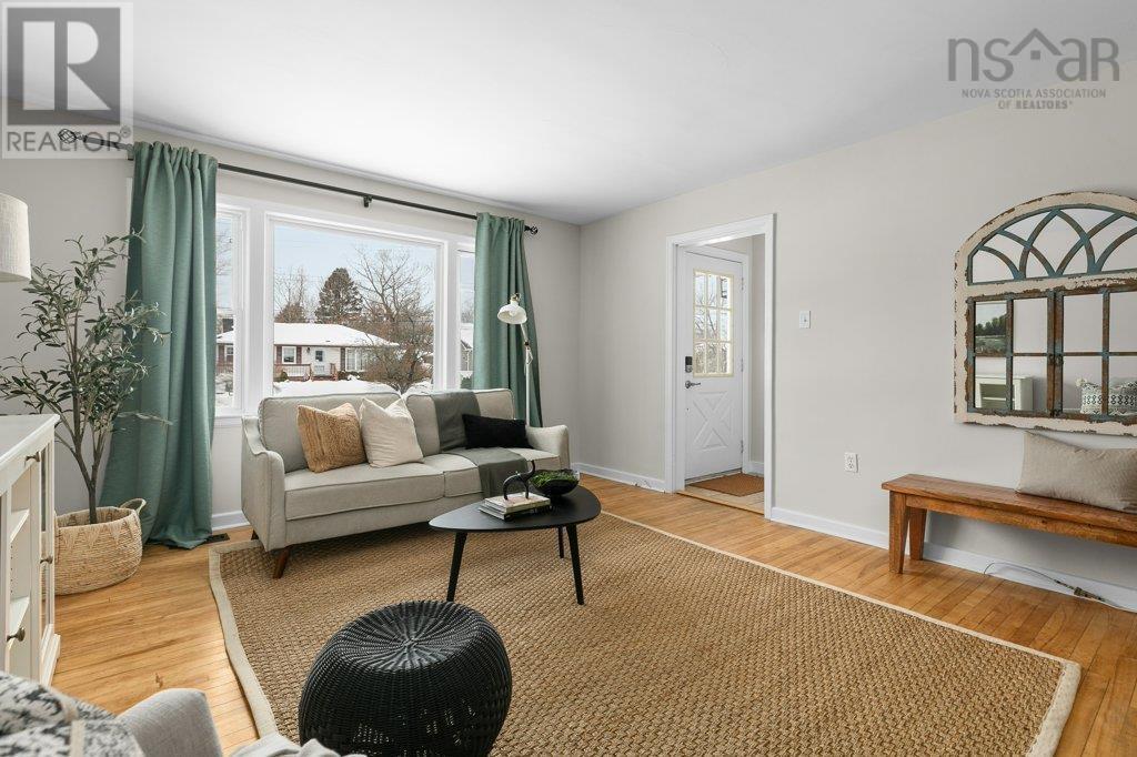 Property 11 of 45 of 31 Guysborough Avenue