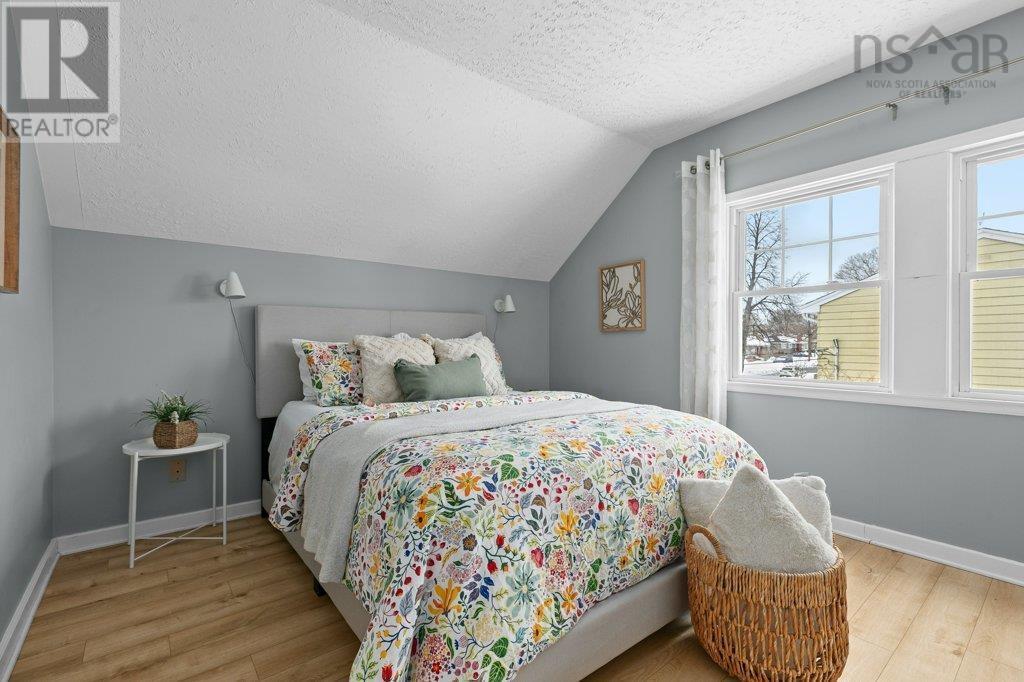 Property 23 of 45 of 31 Guysborough Avenue