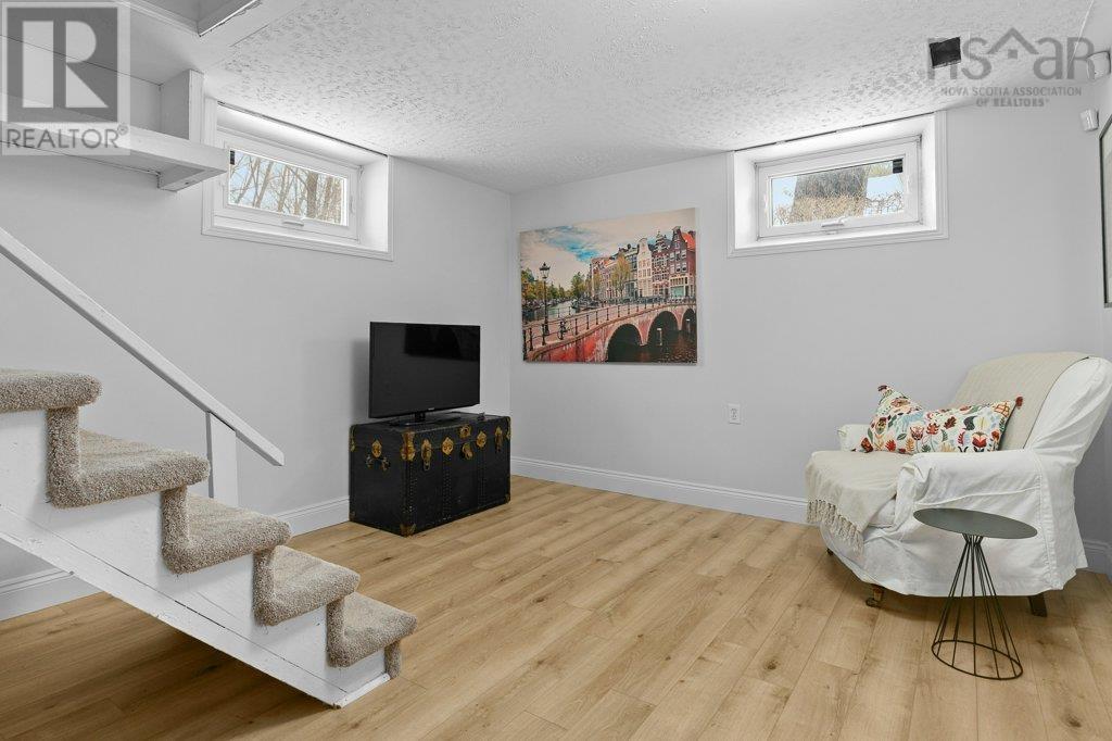 Property 31 of 45 of 31 Guysborough Avenue