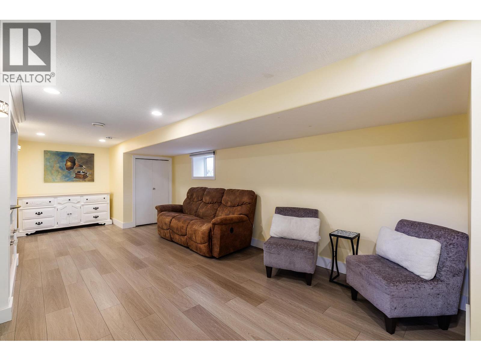  751 Saucier Avenue, Kelowna