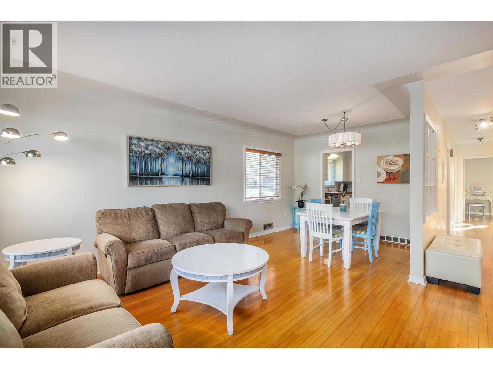  751 Saucier Avenue, Kelowna