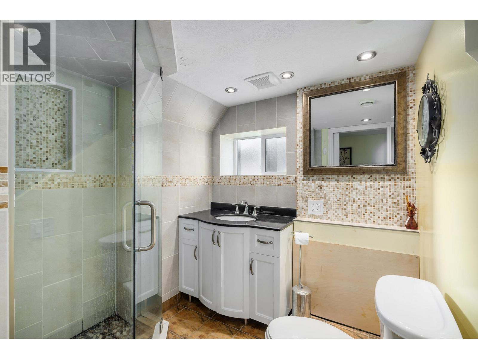  751 Saucier Avenue, Kelowna