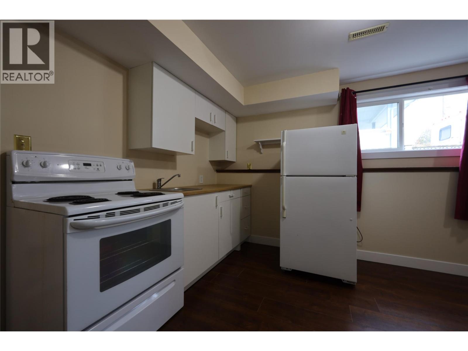 645 Mark Road - 30