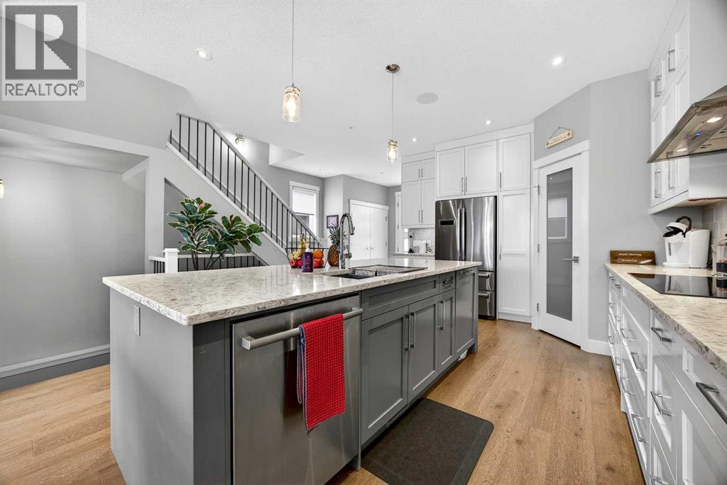 
          435 31 Avenue Northwest
            <br/>
            <span>Calgary</span>
            , 
            <span>AB</span>
             <span>T2M2P5</span>
         - Photo 11