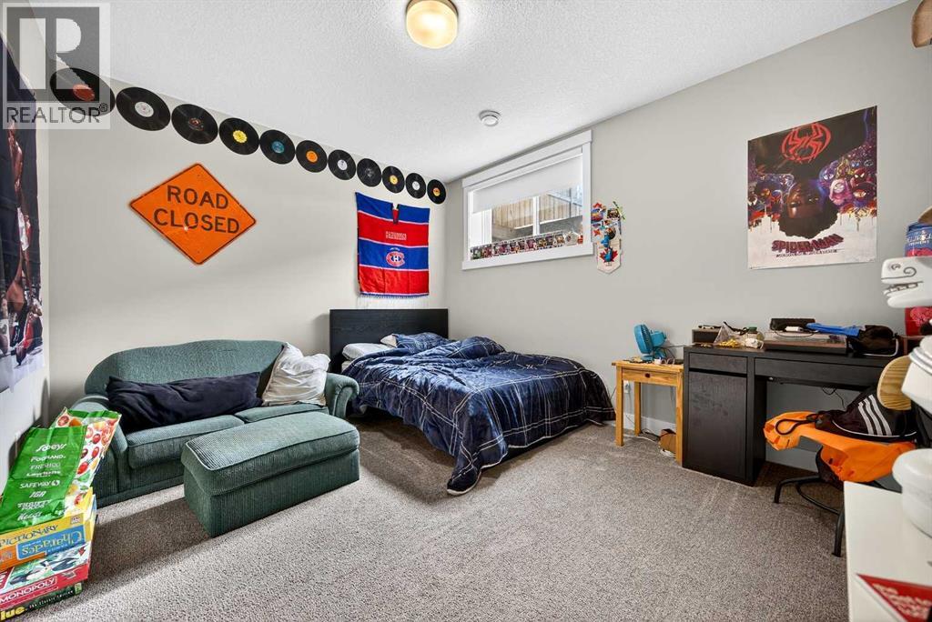 
          435 31 Avenue Northwest
            <br/>
            <span>Calgary</span>
            , 
            <span>AB</span>
             <span>T2M2P5</span>
         - Photo 43