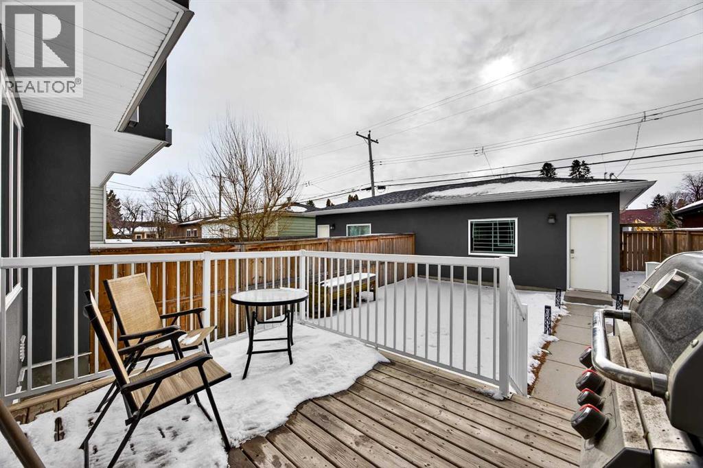 
          435 31 Avenue Northwest
            <br/>
            <span>Calgary</span>
            , 
            <span>AB</span>
             <span>T2M2P5</span>
         - Photo 45