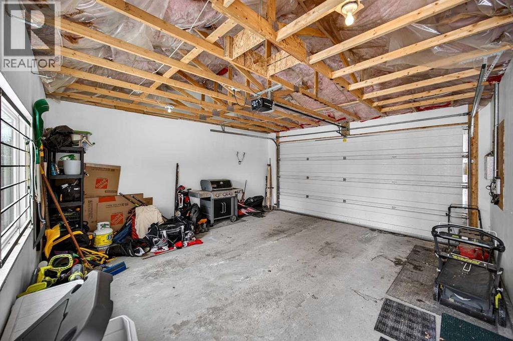 
          435 31 Avenue Northwest
            <br/>
            <span>Calgary</span>
            , 
            <span>AB</span>
             <span>T2M2P5</span>
         - Photo 48