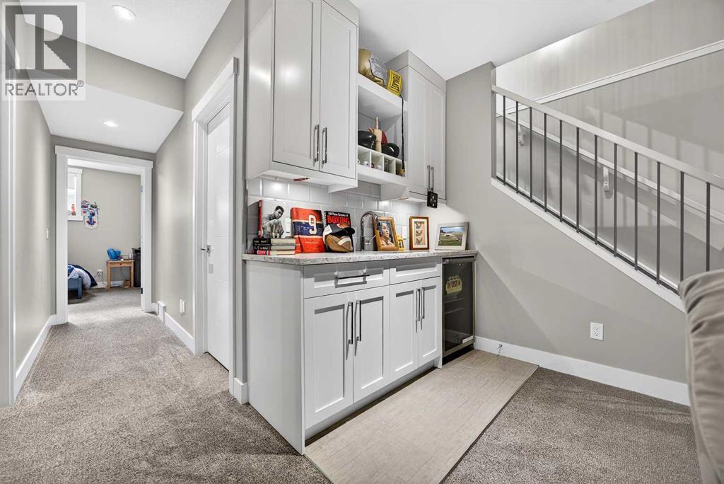 
          435 31 Avenue Northwest
            <br/>
            <span>Calgary</span>
            , 
            <span>AB</span>
             <span>T2M2P5</span>
         - Photo 41