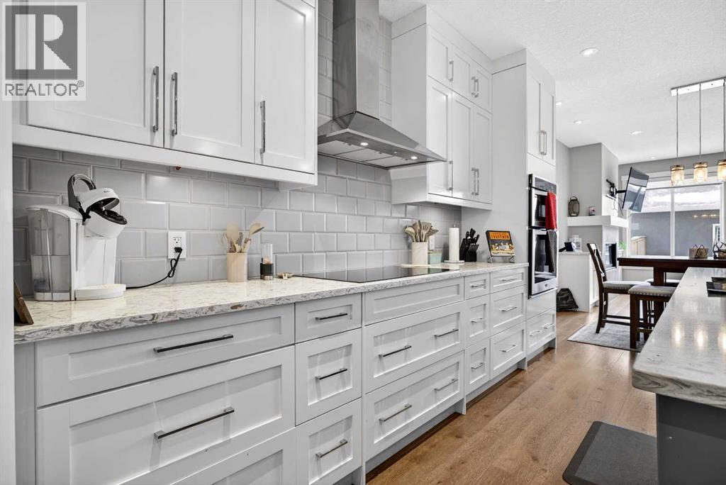 
          435 31 Avenue Northwest
            <br/>
            <span>Calgary</span>
            , 
            <span>AB</span>
             <span>T2M2P5</span>
         - Photo 8