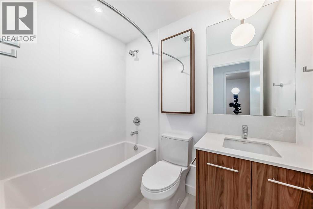 Single Family House for Sale in    Avenue SW Eau Claire Calgary 