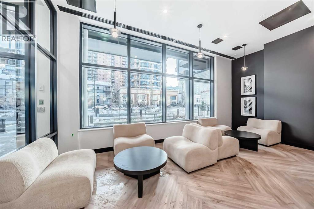 Single Family House for Sale in    Avenue SW Eau Claire Calgary 