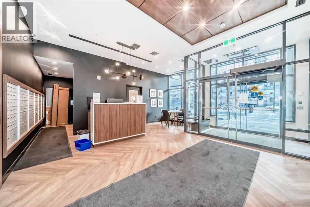 Single Family House for Sale in    Avenue SW Eau Claire Calgary 