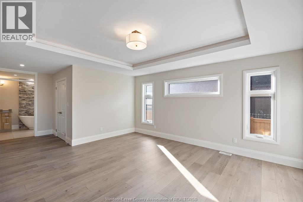 18 WOODLAND STREET - 22