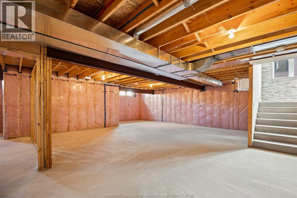 18 WOODLAND STREET - 32