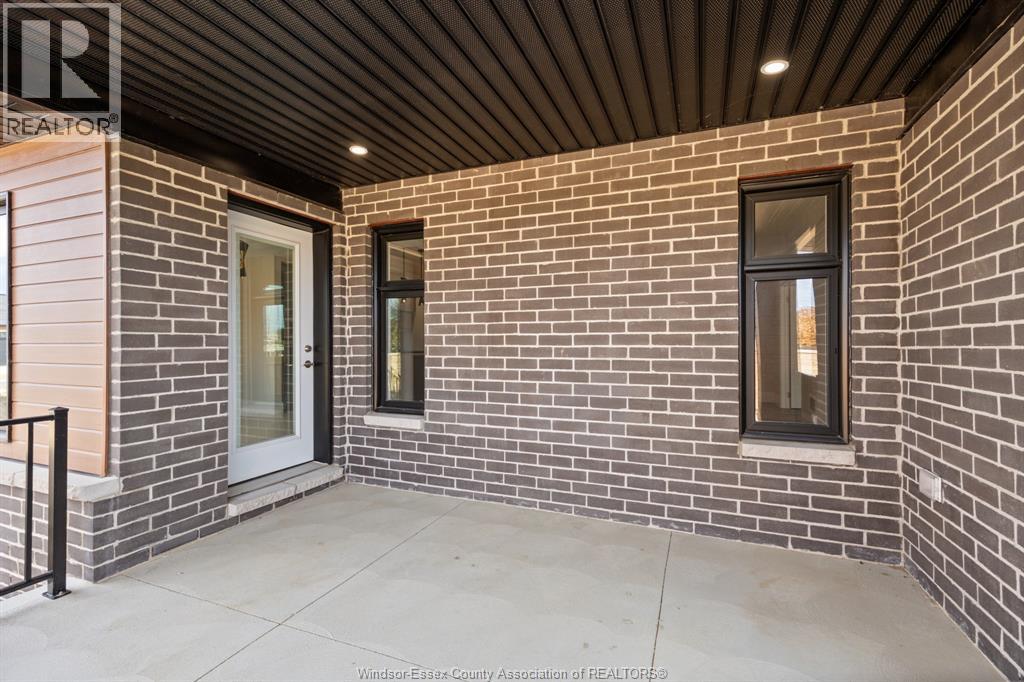 18 WOODLAND STREET - 6