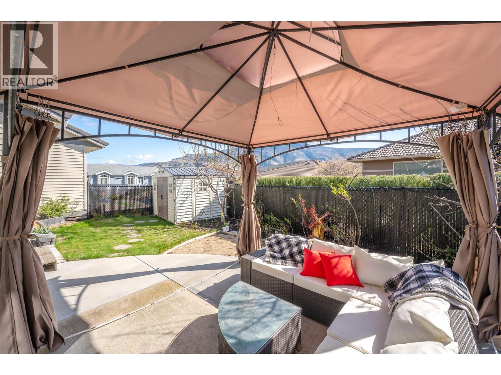 6865 MOUNTAINVIEW Drive, Oliver