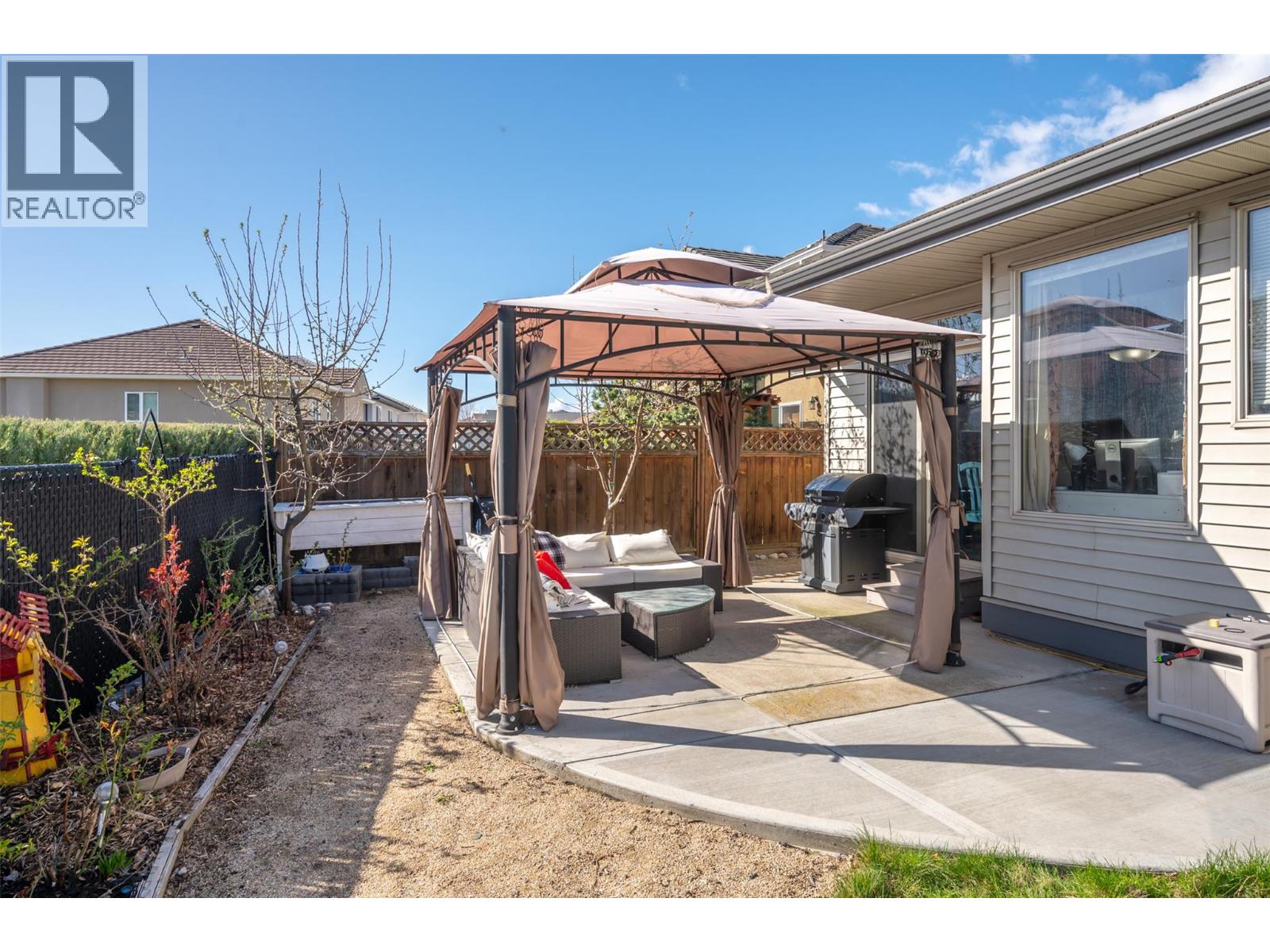 6865 MOUNTAINVIEW Drive, Oliver