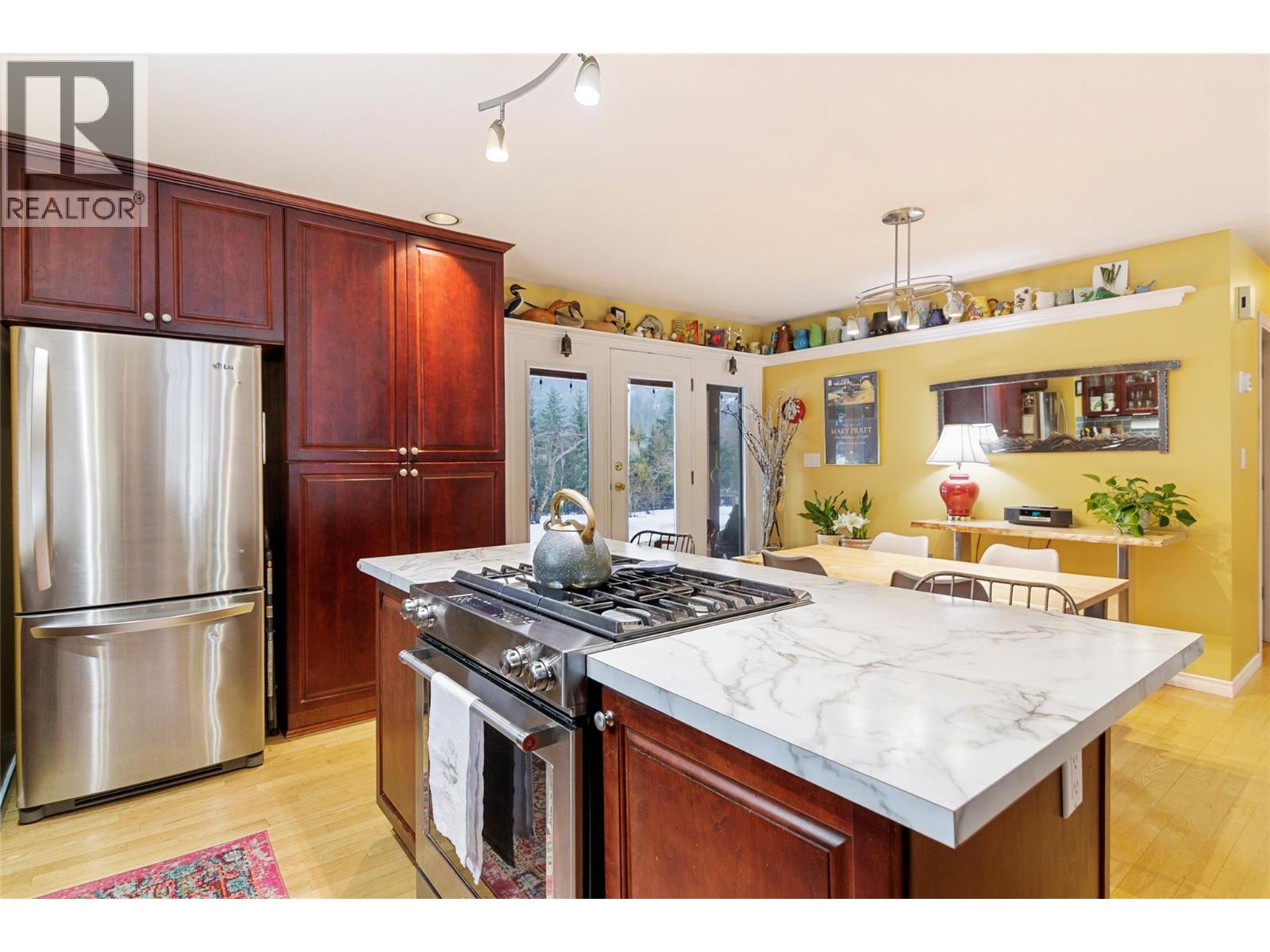  1820 Illecillewaet Road, Revelstoke