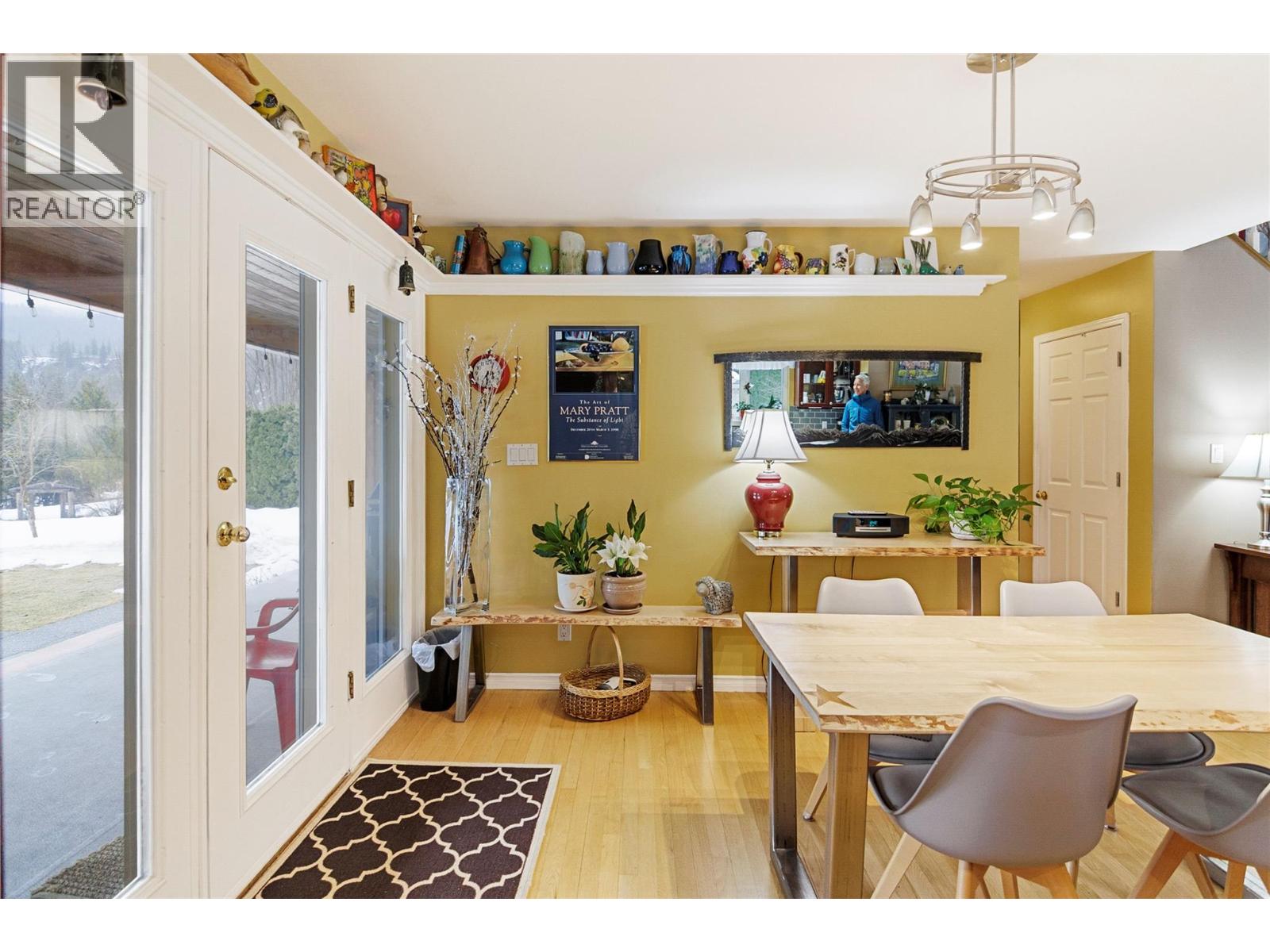  1820 Illecillewaet Road, Revelstoke