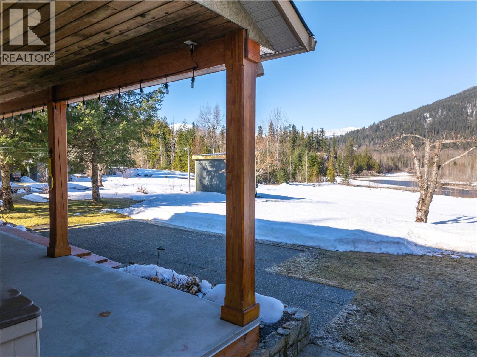  1820 Illecillewaet Road, Revelstoke