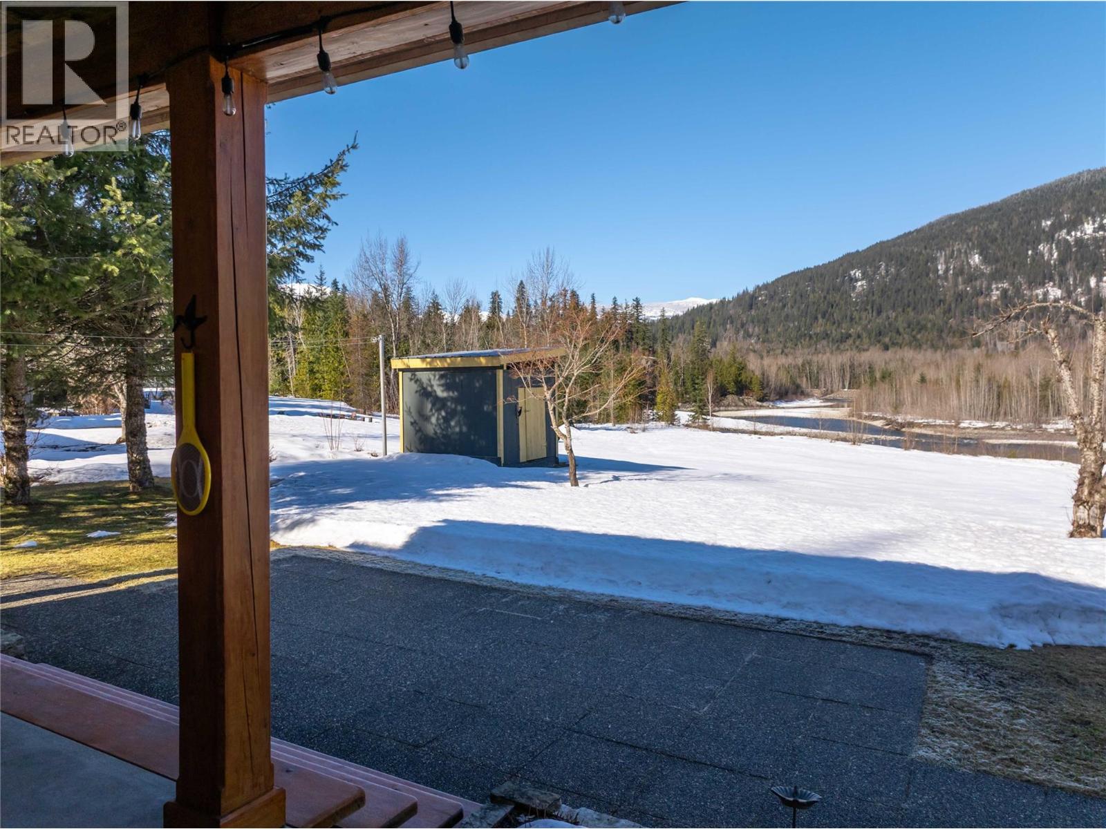  1820 Illecillewaet Road, Revelstoke