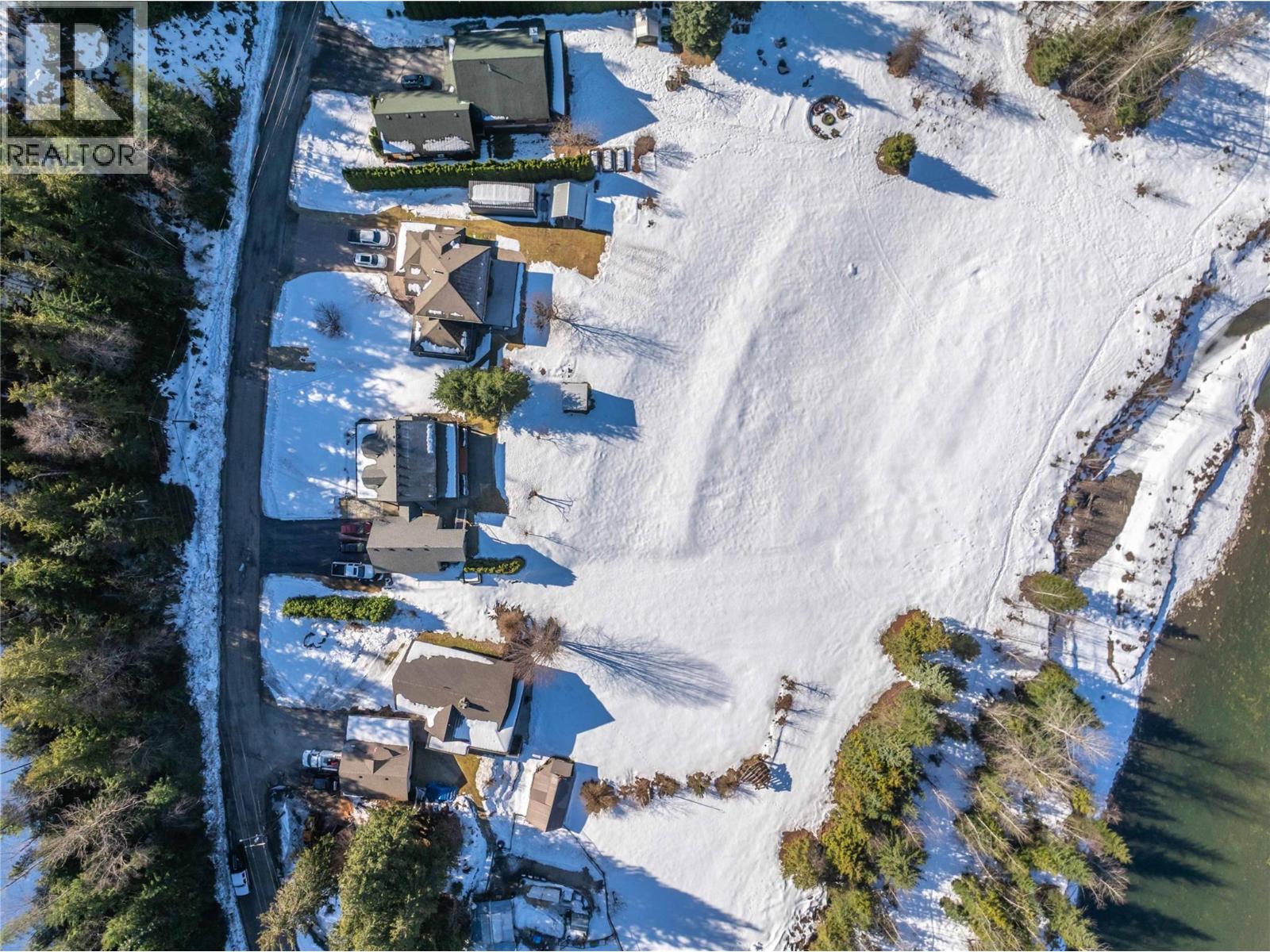  1820 Illecillewaet Road, Revelstoke