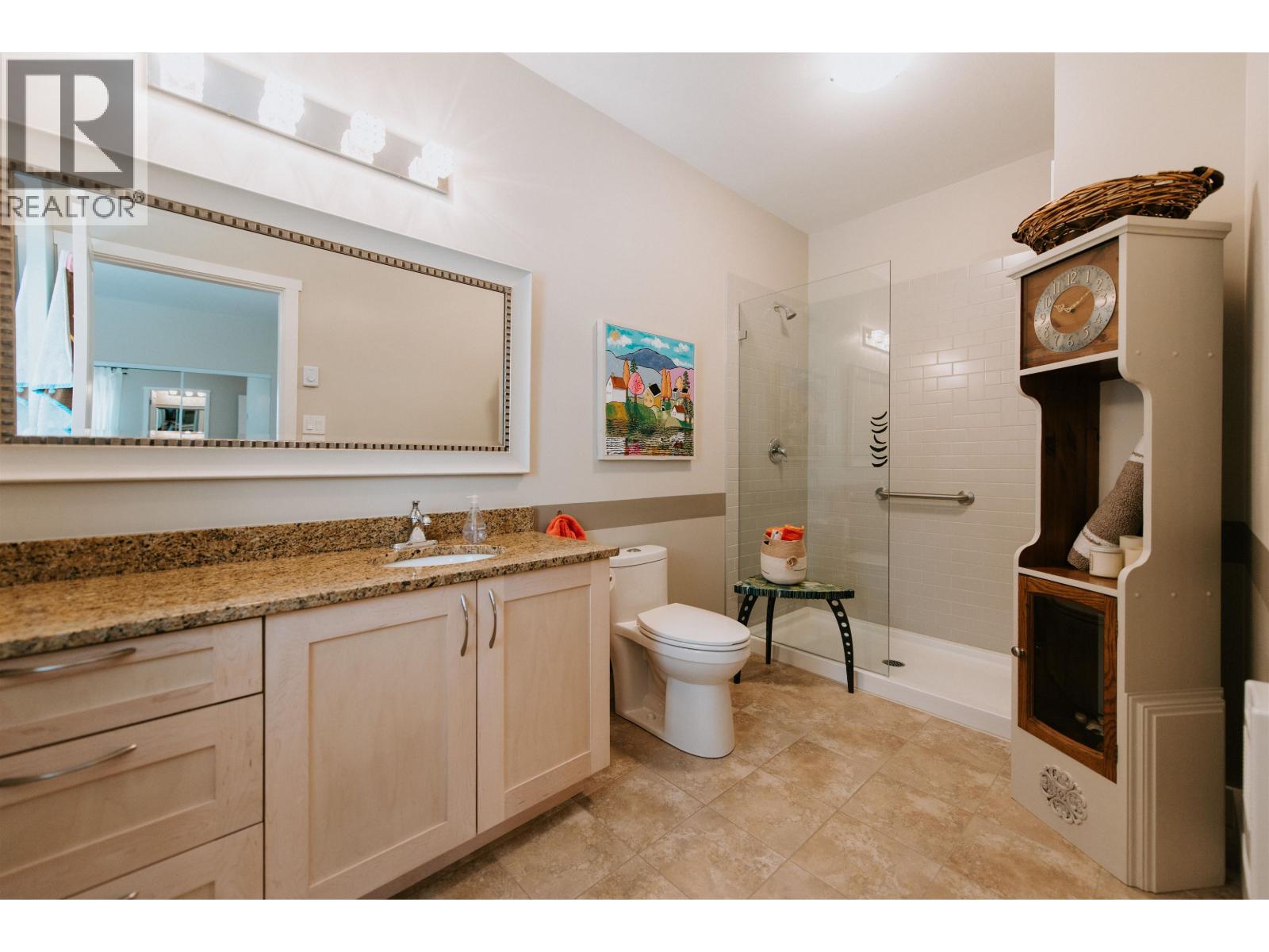 6222 SITKA ROAD, Sechelt