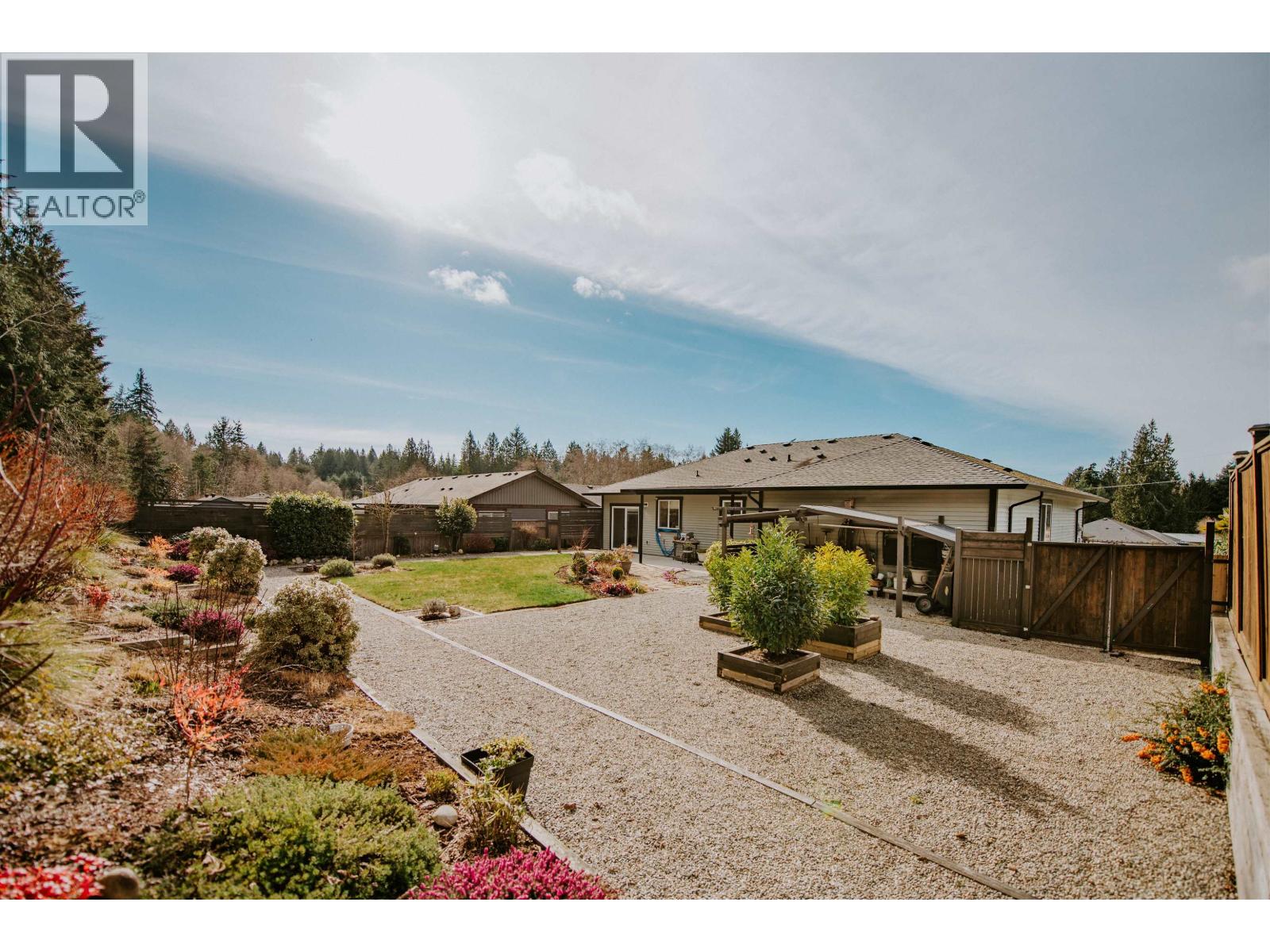 6222 SITKA ROAD, Sechelt