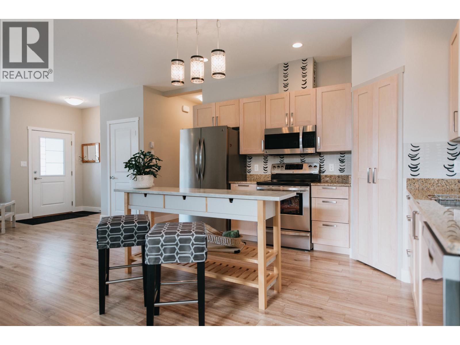 6222 SITKA ROAD, Sechelt