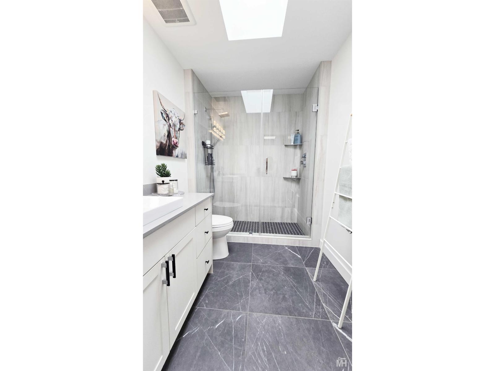 2 14985 VICTORIA AVENUE, White Rock