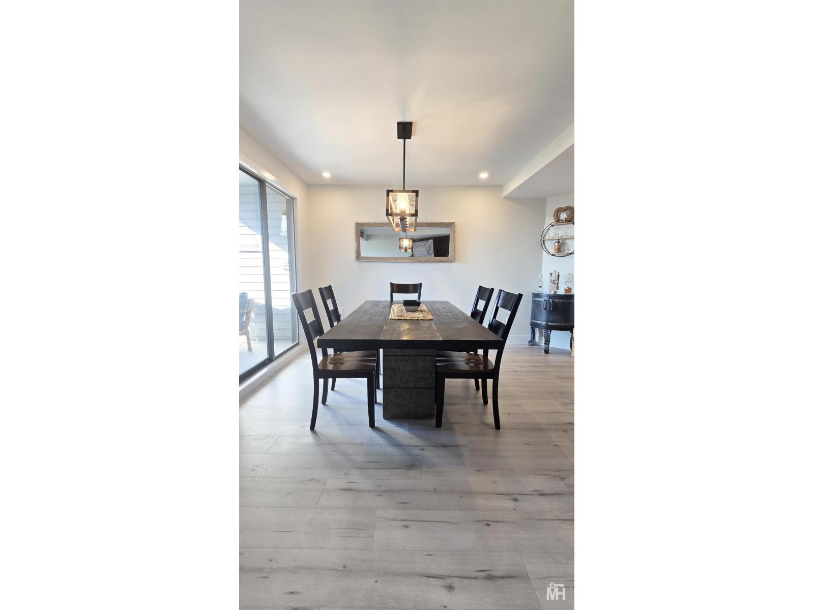 2 14985 VICTORIA AVENUE, White Rock