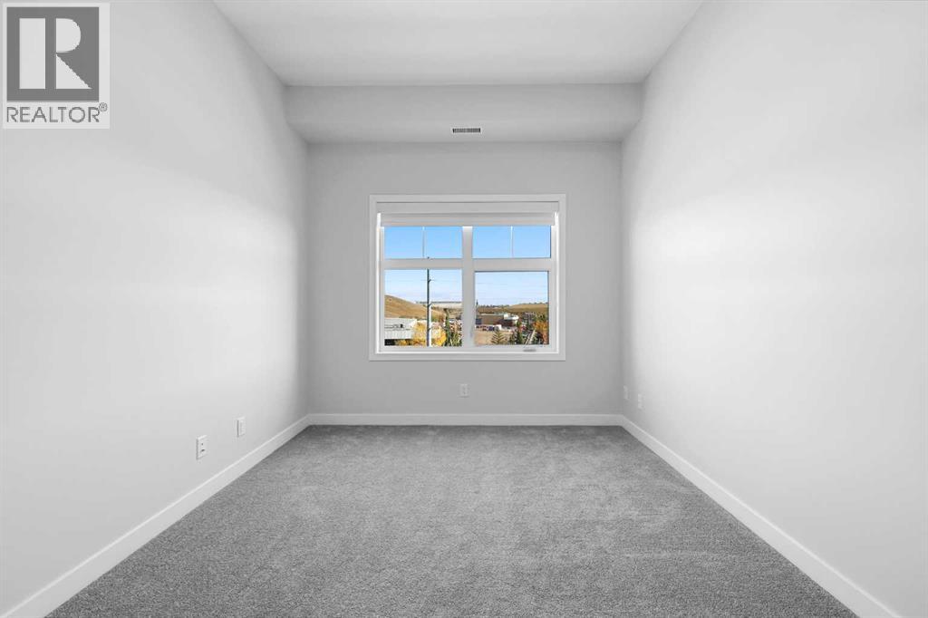 Single Family House for Sale in   Les Jardins Park SE Douglasdale/Glen Calgary 