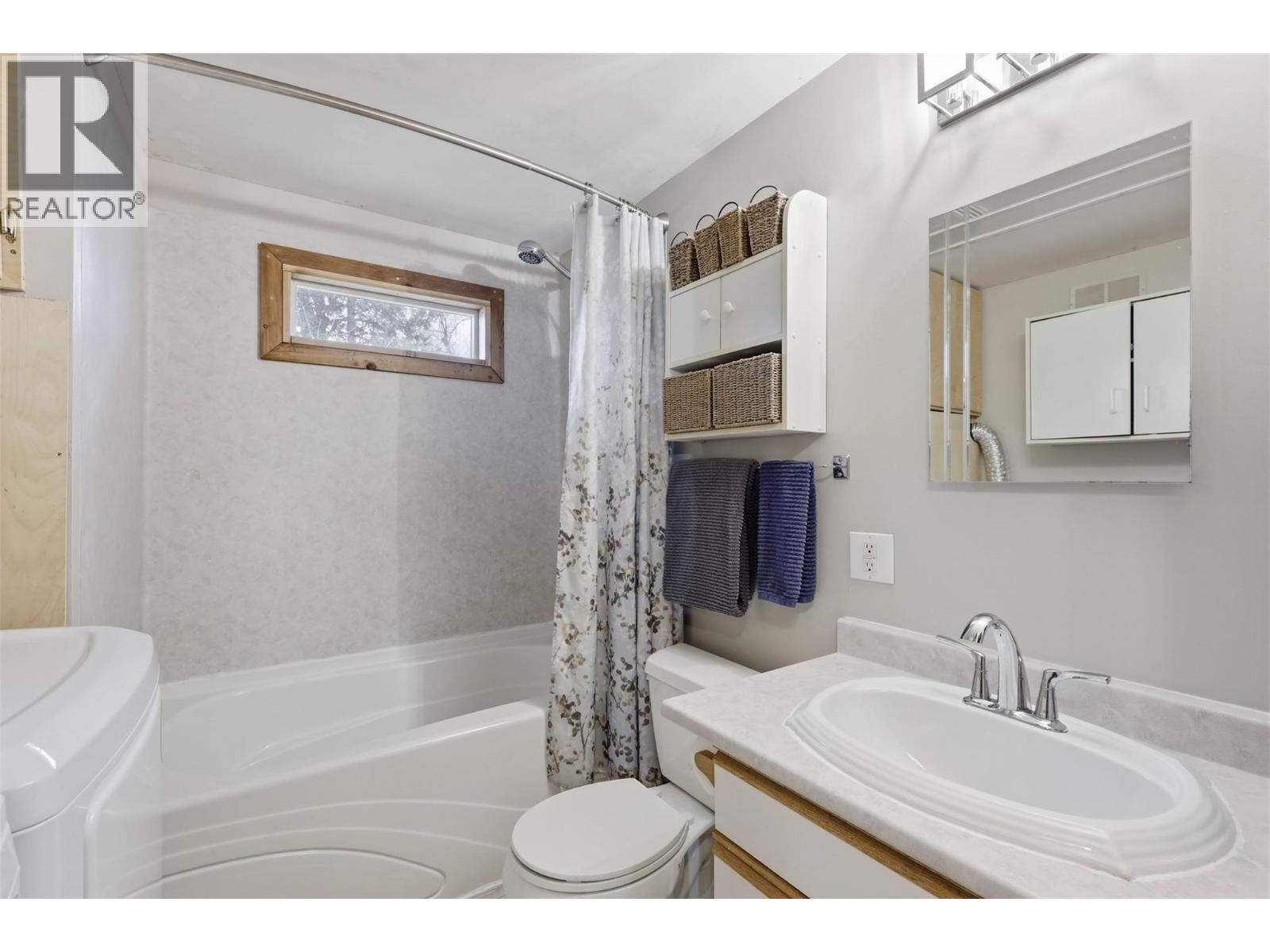 2401 ORD Road Unit# 105, Kamloops