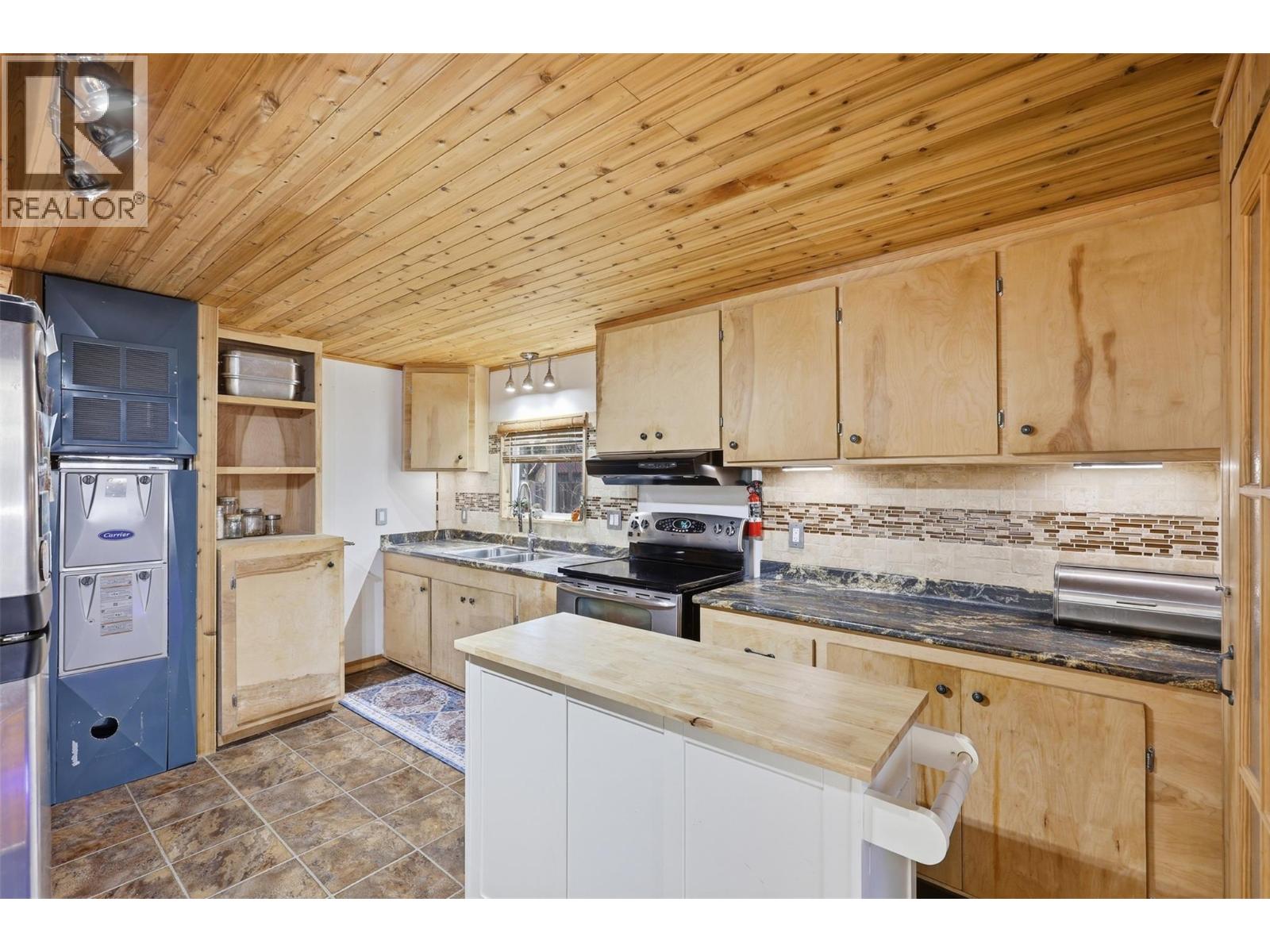 2401 ORD Road Unit# 105, Kamloops