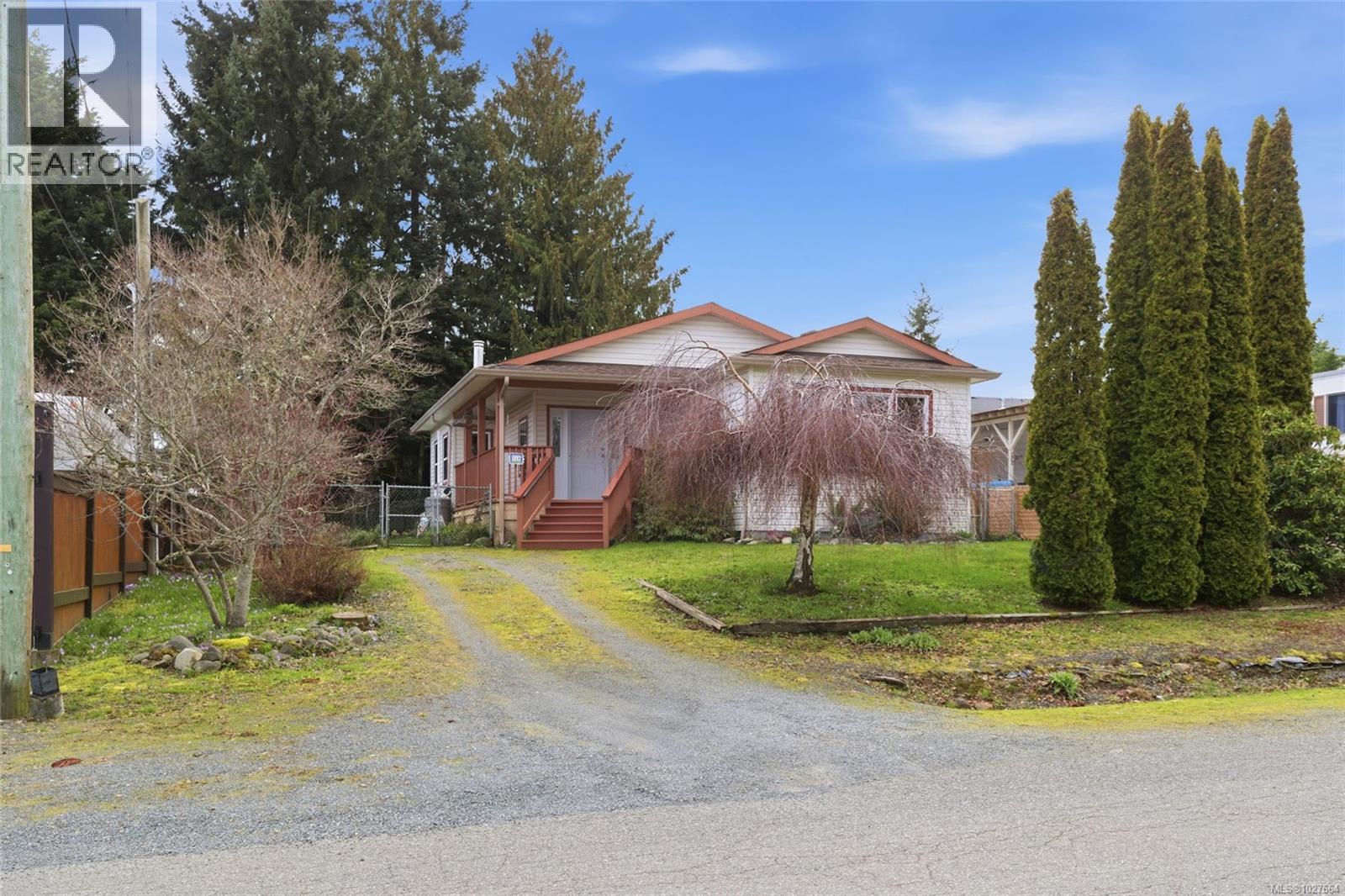 719 Kasba Cir, Parksville