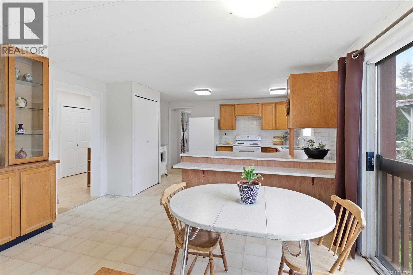 719 Kasba Cir, Parksville