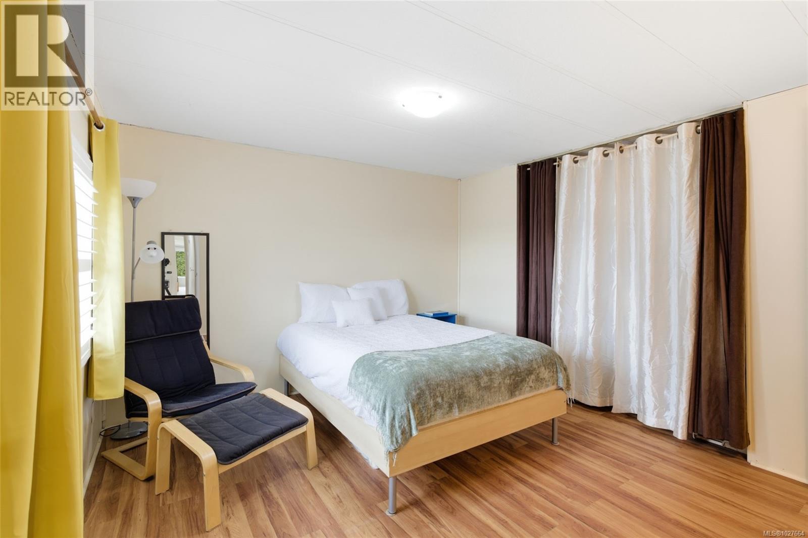 719 Kasba Cir, Parksville